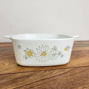 Corning Ware 1 1/2 Quart Casserole Dish Floral Wild Flower Bouquet Vintage USA